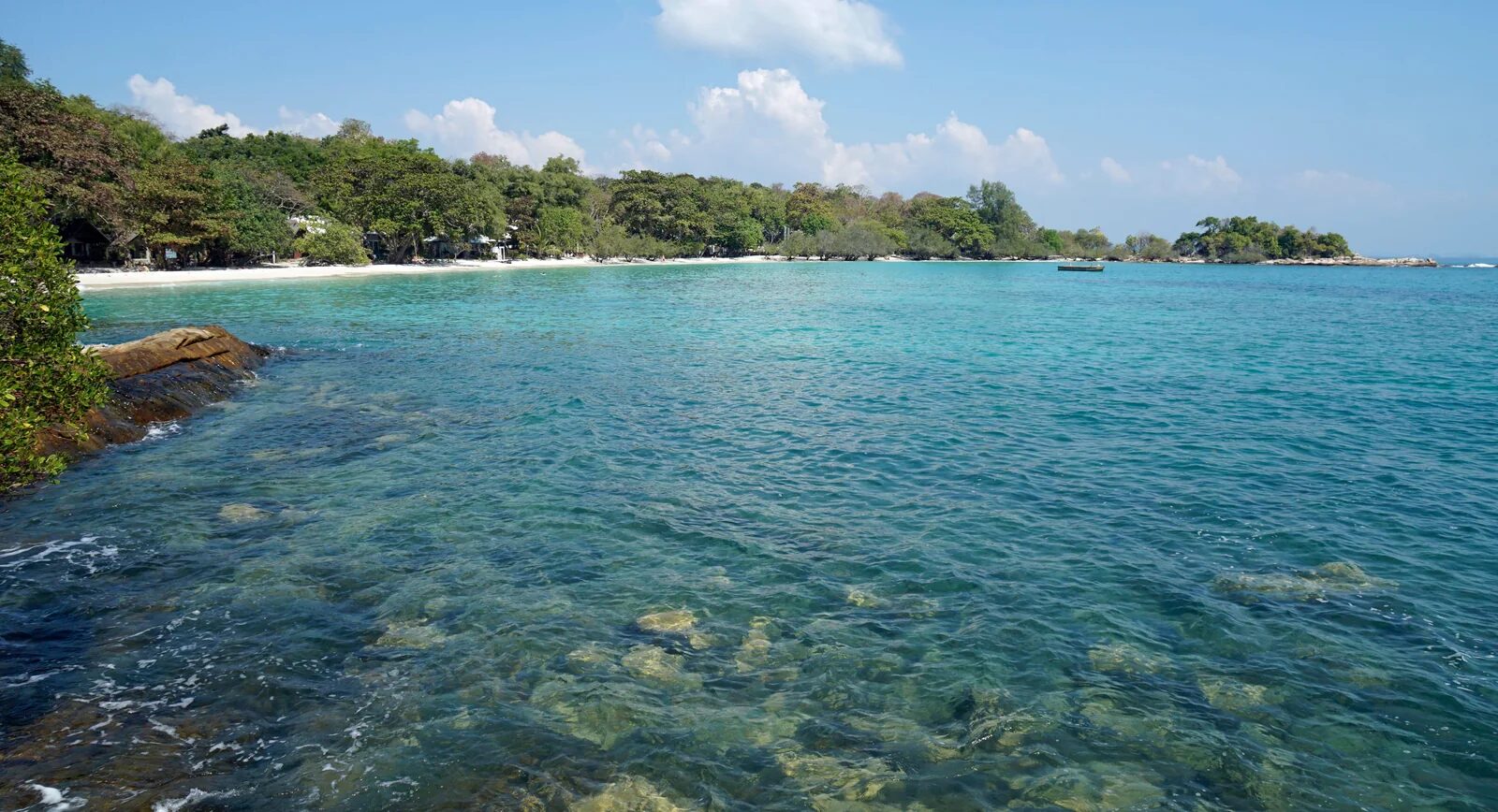 A rocky bay and clear water on Koh Samet