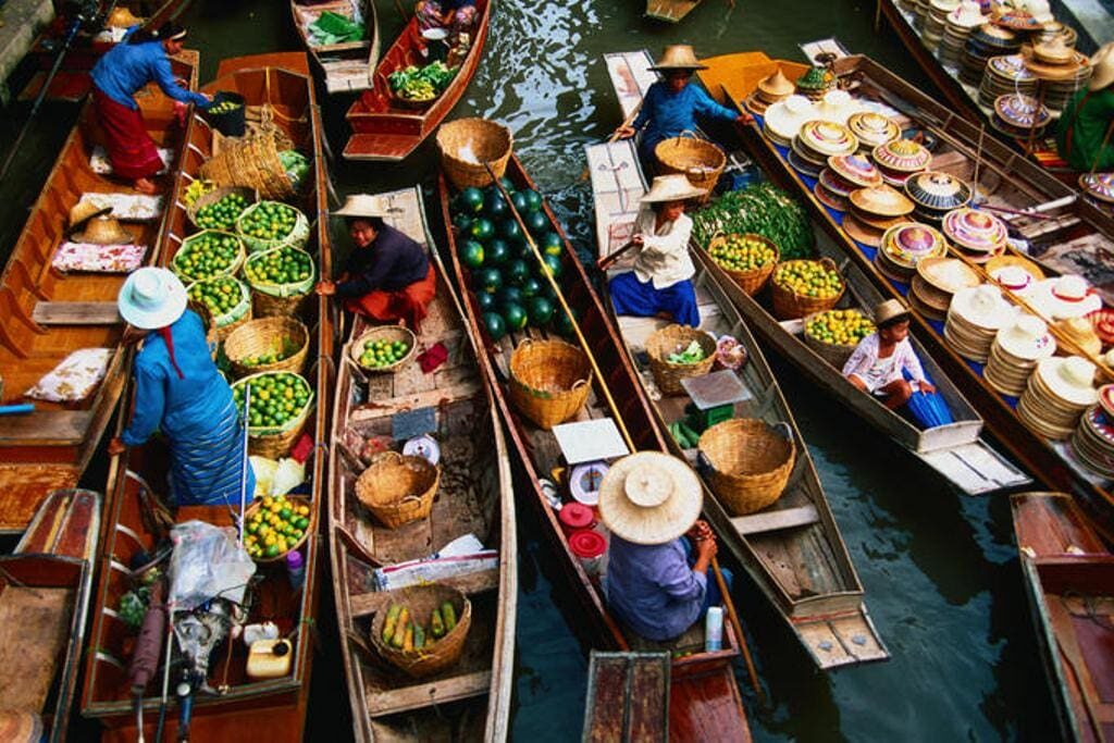 The canals and boats of the Damnoen Saduak Floating Market