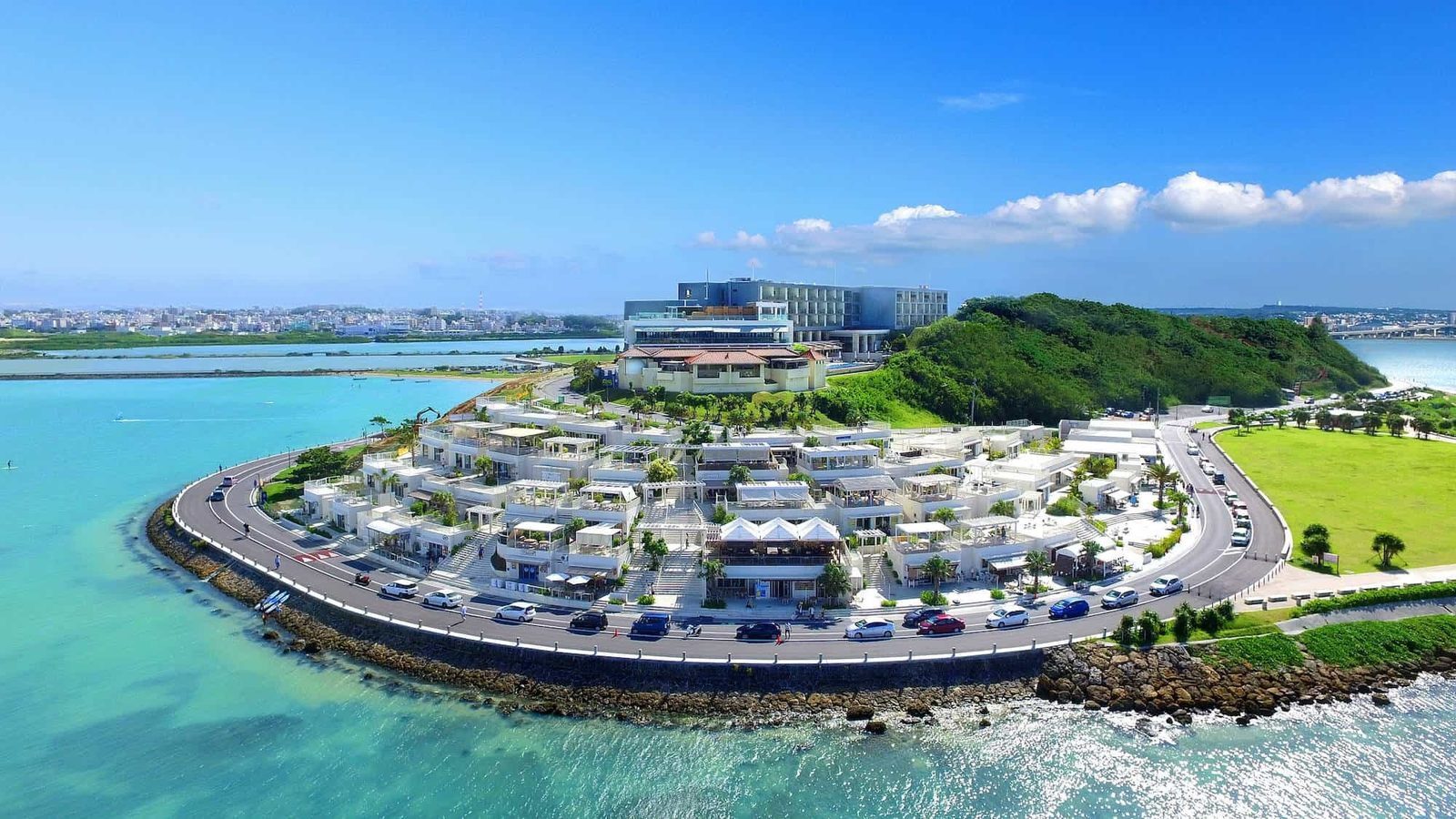 Aerial view of Senagajima Umikaji Terrace and the Senagajima hotel (official photo)