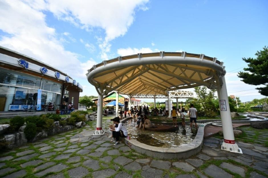 Cheoksan Foot Spa Park