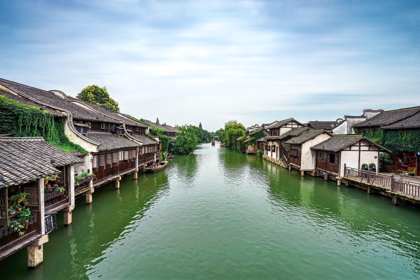 White-walled, grey-tiled houses on both banks of the canal in Wuzhen Xizha